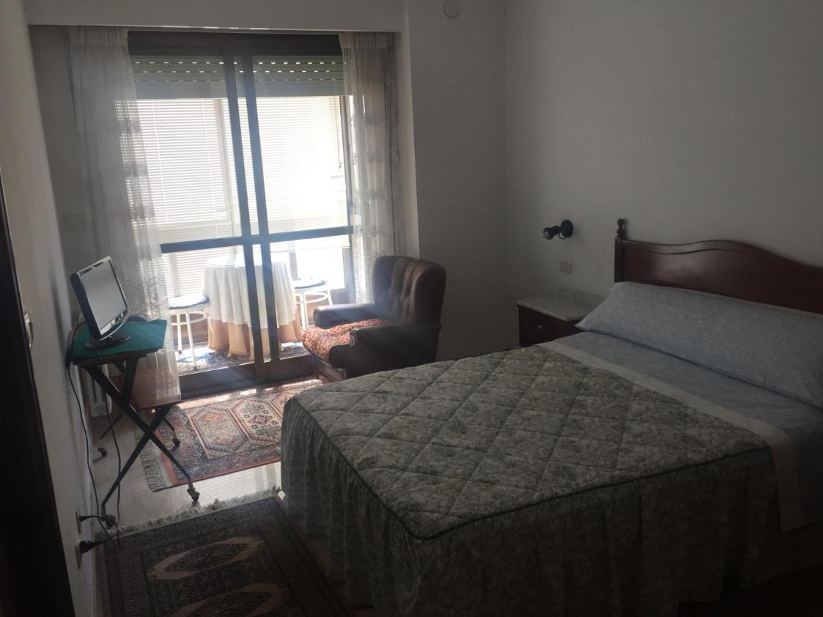 Residencia Universidad Оуренсе Екстериор снимка