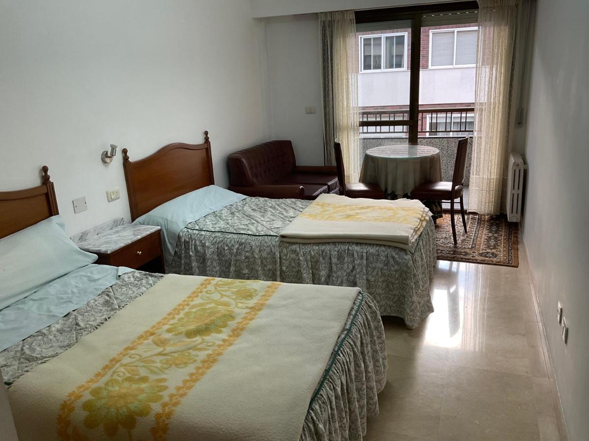 Residencia Universidad Оуренсе Екстериор снимка