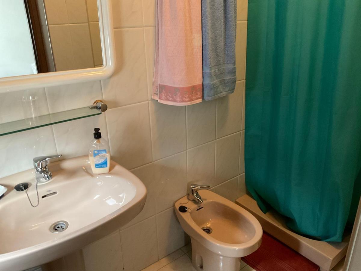 Residencia Universidad Оуренсе Екстериор снимка