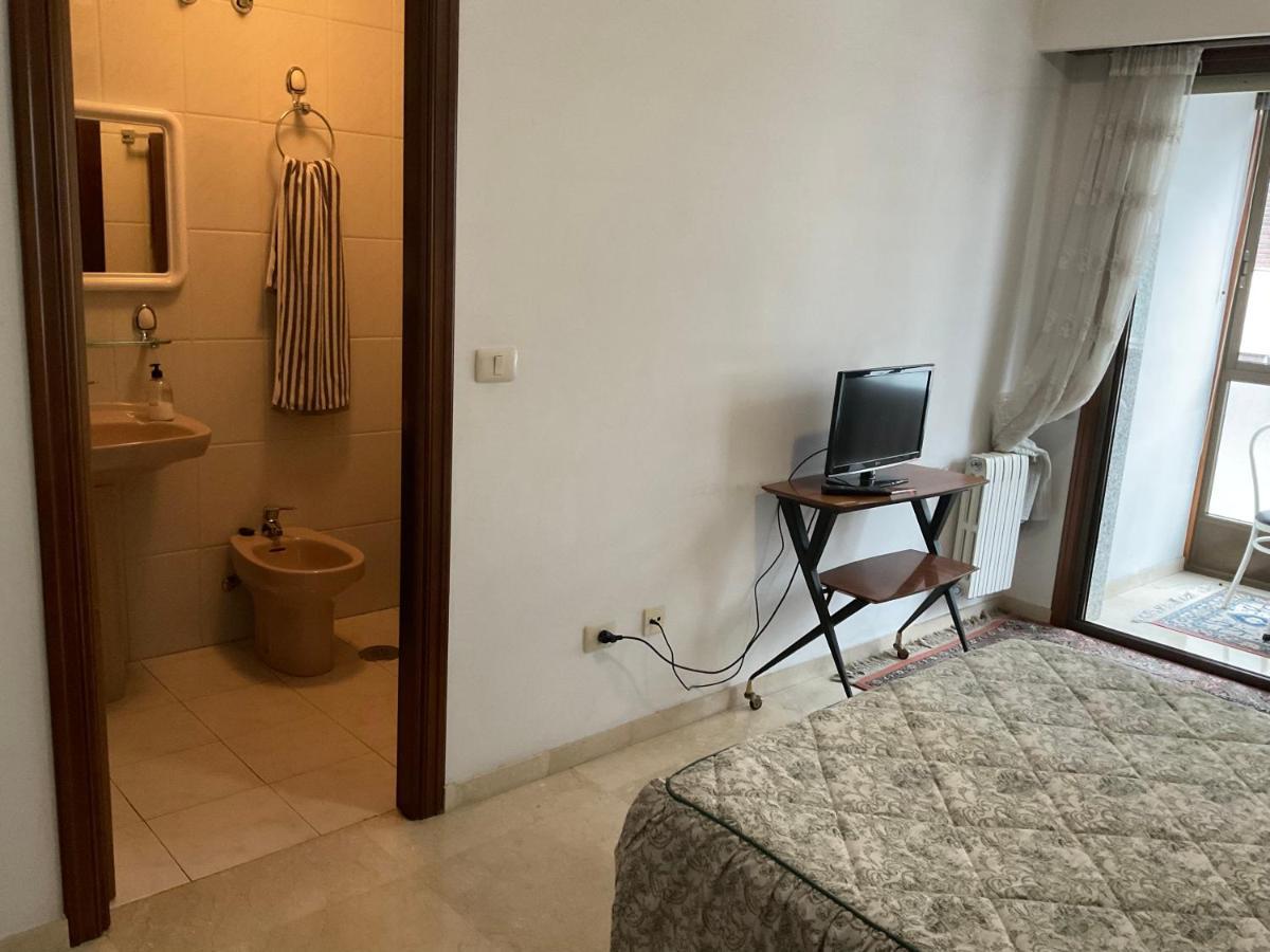 Residencia Universidad Оуренсе Екстериор снимка