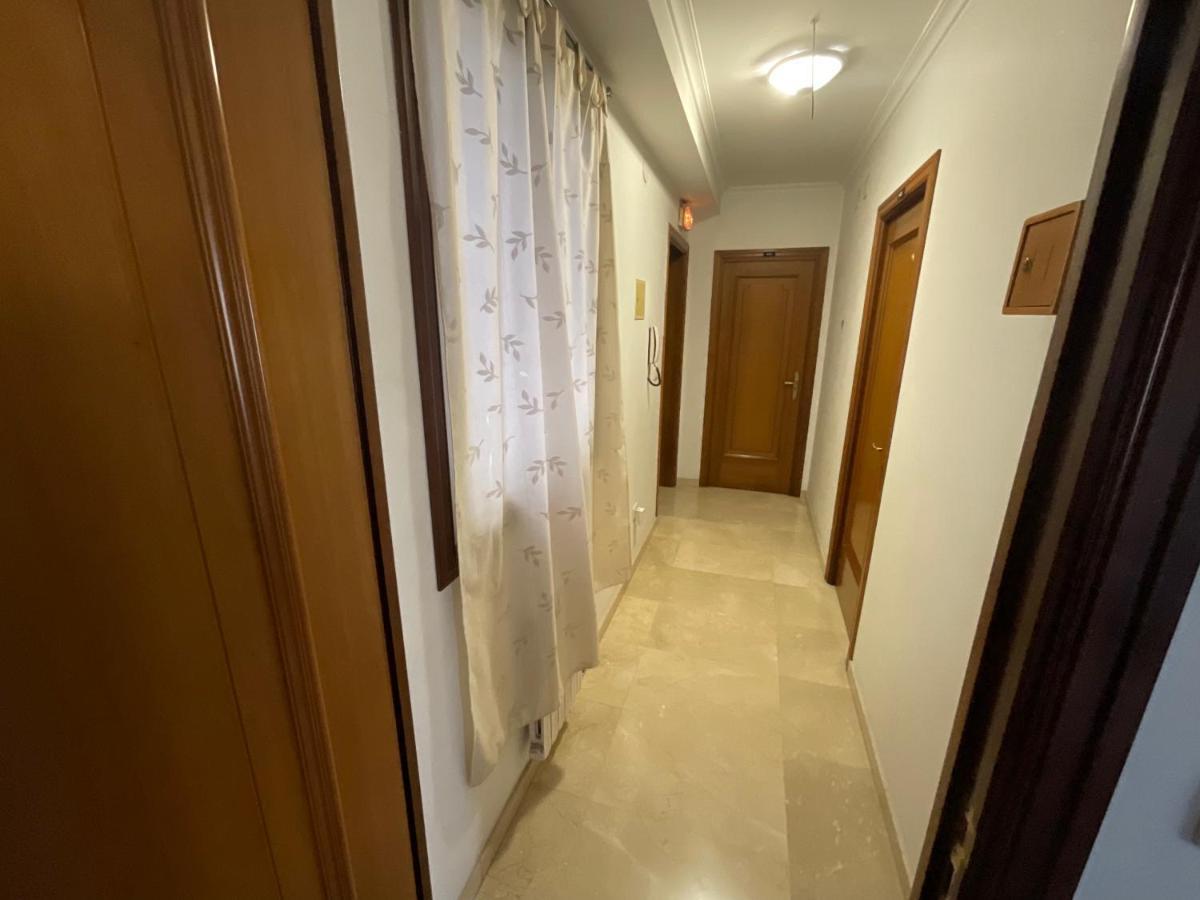 Residencia Universidad Оуренсе Екстериор снимка
