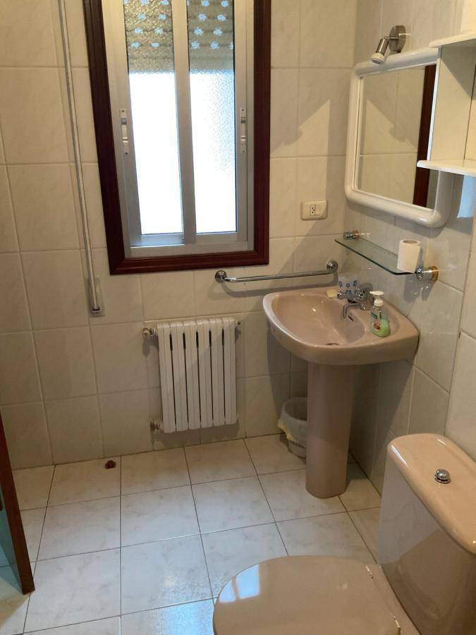 Residencia Universidad Оуренсе Екстериор снимка